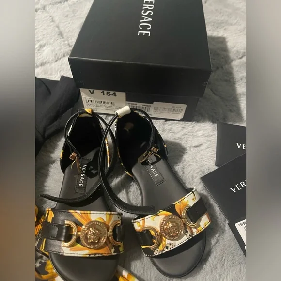 Versace Sandals toddler - Picture 3 of 8